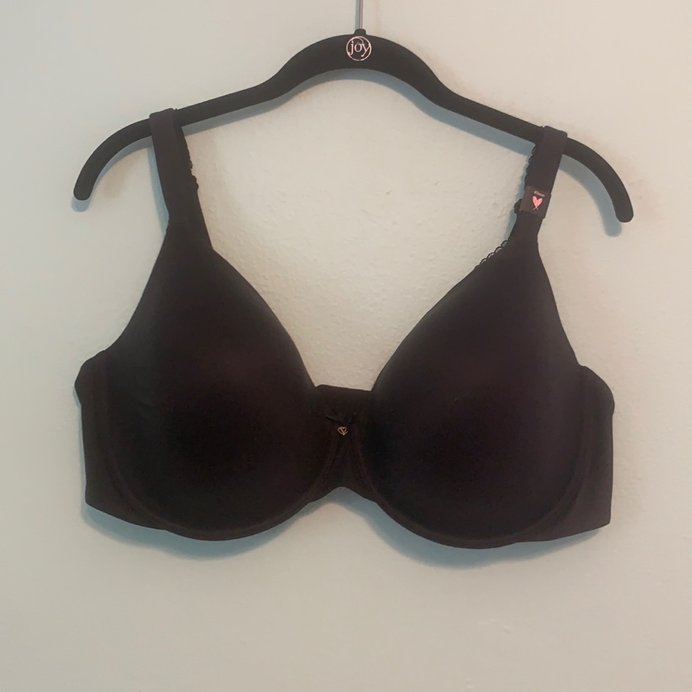 Victoria Secret Bra (40DDD)